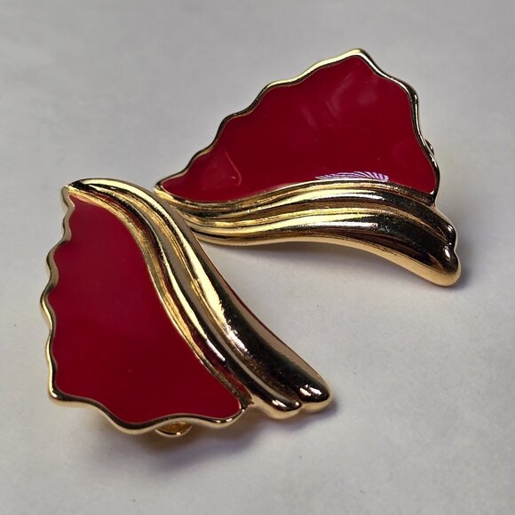 Vintage Trifari Earrings Clip On Red Gold Tone Wings 80s Glam Fashion Retro - Picture 5 of 13
